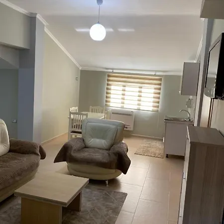 Cozy Guesthome Aparthotel Korce